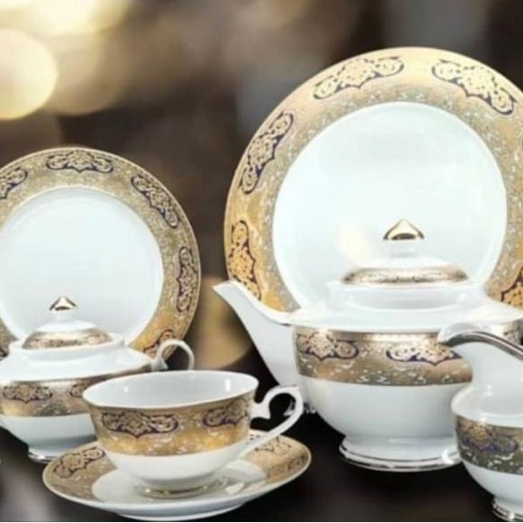 Fine china from Royal Home - Picture 7 of 8